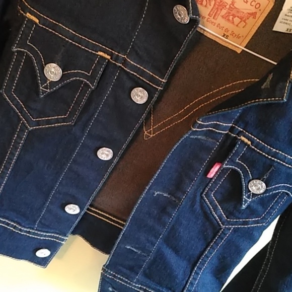 Levi's Blue jean jacket 💙 - Picture 2 of 5